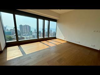Mid Levels West - University Heights Tower 2 08