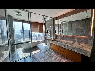 Mid Levels West - University Heights Tower 2 09
