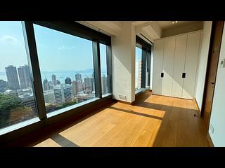 Mid Levels West - University Heights Tower 2 11