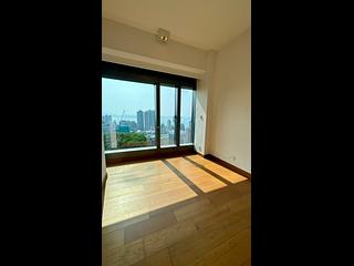 Mid Levels West - University Heights Tower 2 13