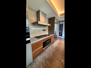 Mid Levels West - University Heights Tower 2 15