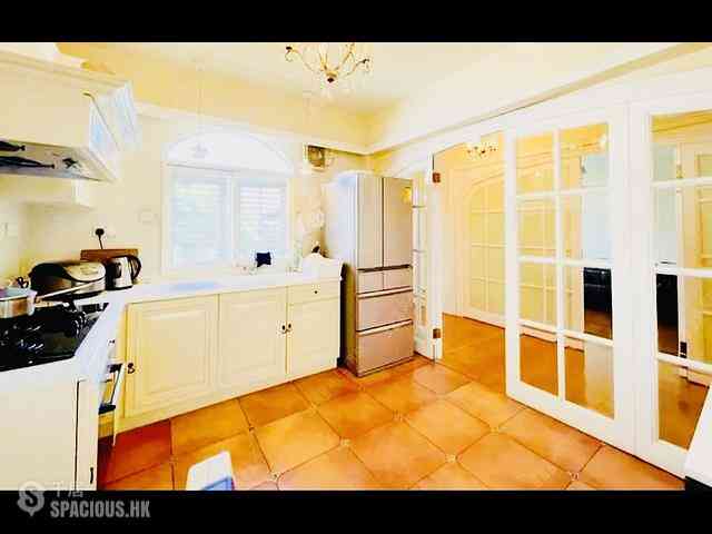 Kowloon Tong - Moonlight Court 10