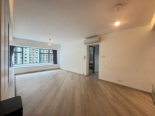 Mid Levels Central - Robinson Place Block 1 02