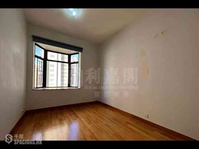 Tai Hang - Elm Tree Towers Block B 07