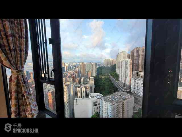 Fortress Hill - Le Sommet Block 1 13