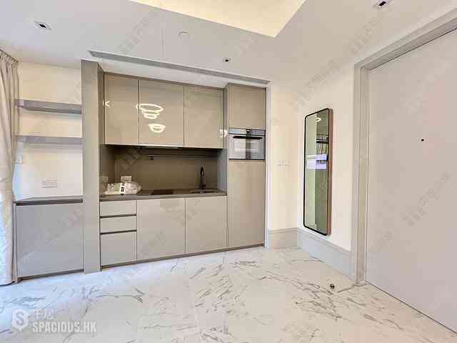 Wan Chai - 8, King Sing Street 03