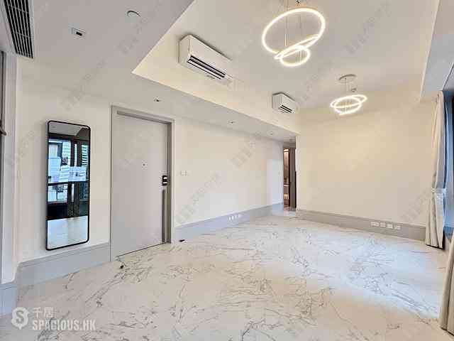 Wan Chai - 8, King Sing Street 08