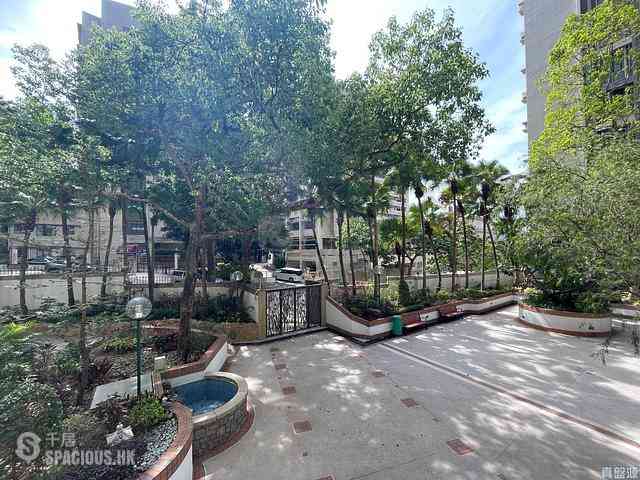 Braemar Hill - Wilshire Towers 01
