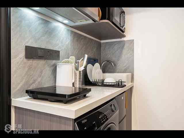 Sheung Wan - 91, Des Voeux Road West 06