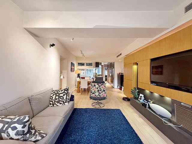 Happy Valley - Ventris Place 01