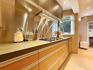 Happy Valley - Ventris Place 05