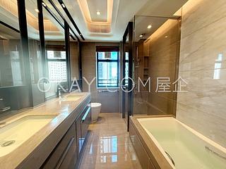 Mid Levels Central - Dynasty Court 03