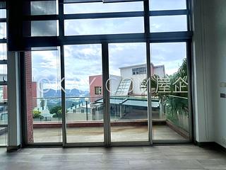 The Peak - Sunshine Villa 02