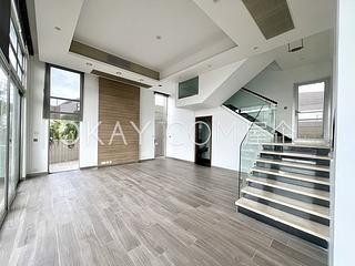 The Peak - Sunshine Villa 03