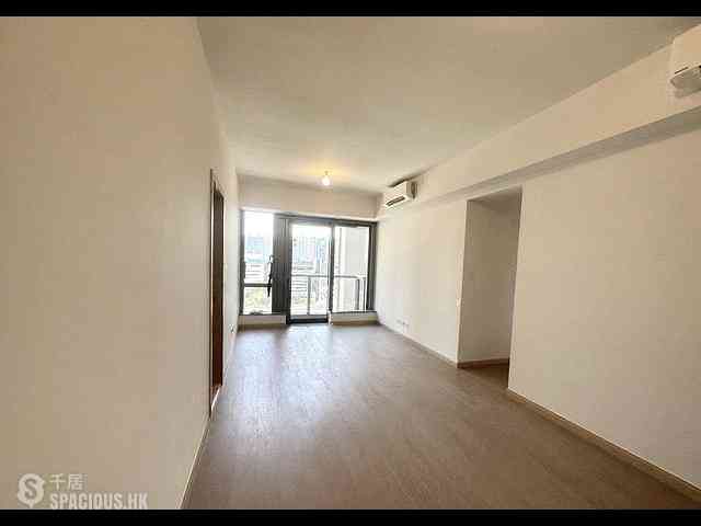 Wong Chuk Hang - The Southside Phase 2 La Marina Tower 2A 01