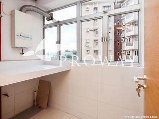 Pok Fu Lam - Baguio Villa Block 36 11