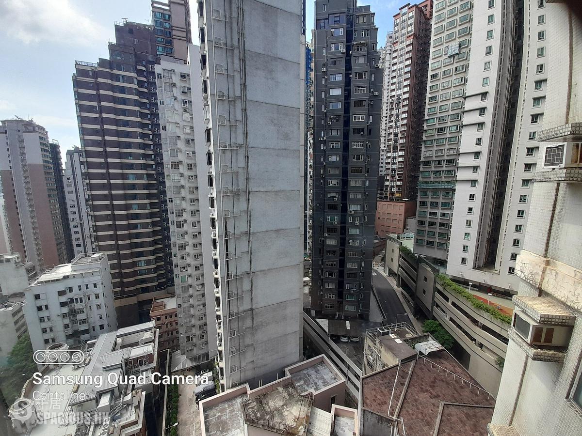 Mid Levels Central - Windsor Court 01