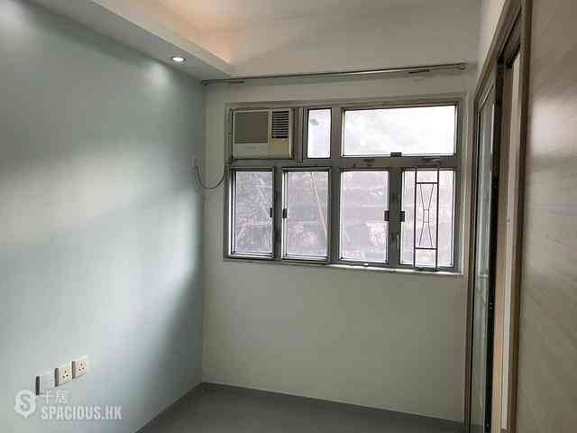 Shau Kei Wan - Sun Lee Building 04
