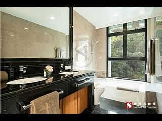 Mid Levels Central - The Harbourview 09