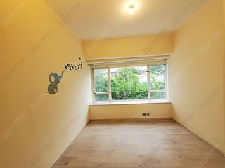 Mid Levels East - Bowen Place 08
