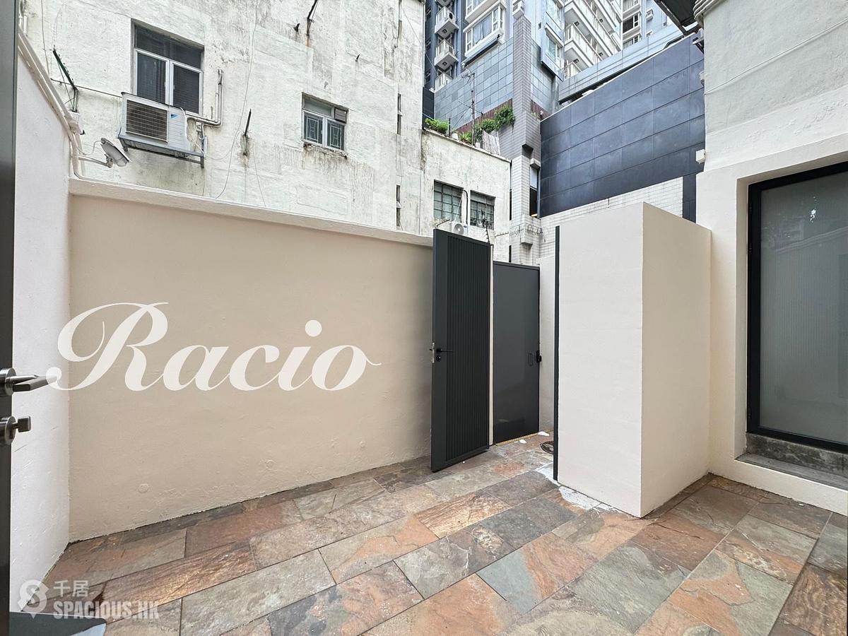 Soho - 29-31, Bridges Street 01