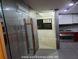 Tai Hang - Yick King Building 02