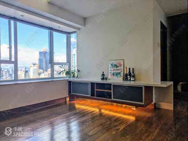 Mid Levels West - Bonham Court 01
