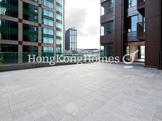 Wan Chai - The Gloucester 12