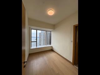 Kennedy Town - Cadogan 05