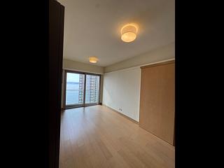 Kennedy Town - Cadogan 06