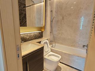 Wong Chuk Hang - The Southside Phase 2 La Marina Tower 2B 06