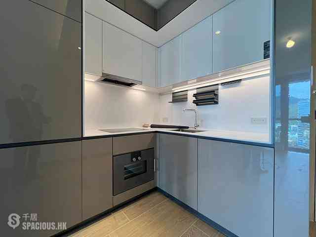 Wong Chuk Hang - The Southside Phase 2 La Marina Tower 1B 01