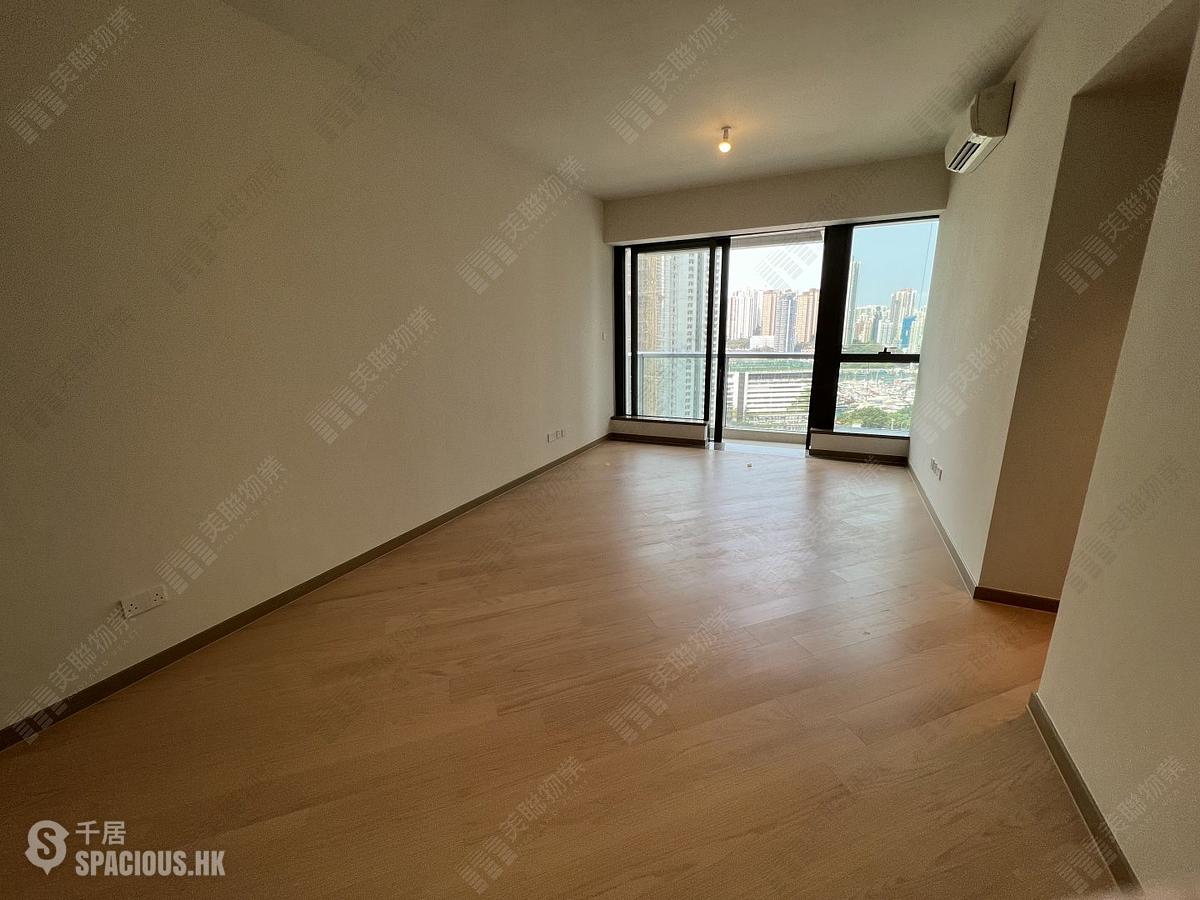 Wong Chuk Hang - The Southside Phase 1 Southland Tower 1B 01