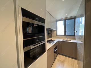 Wong Chuk Hang - The Southside Phase 1 Southland Tower 1B 06