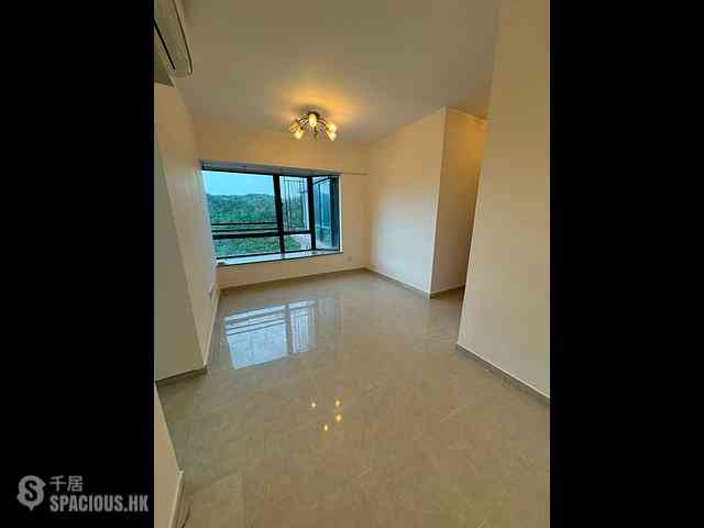 Tseung Kwan O - The Metro City Phase 2 Block 8 02