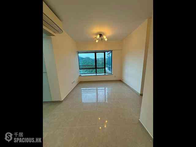Tseung Kwan O - The Metro City Phase 2 Block 8 03
