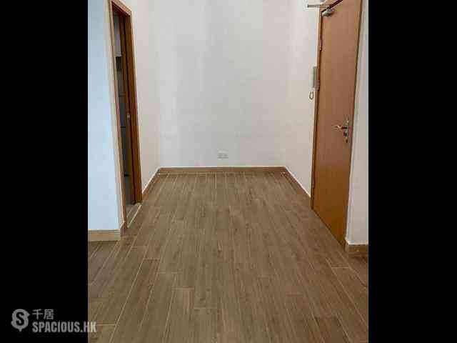Mong Kok - 945, Canton Road 04