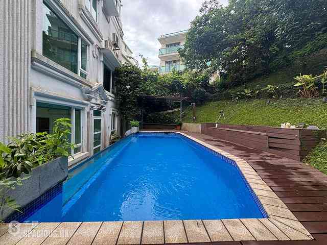 Clear Water Bay - Tai Hang Hau 01