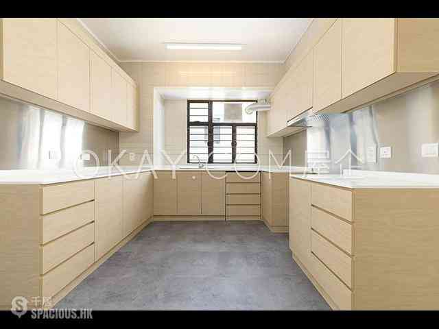 Pok Fu Lam - Pine Court 08