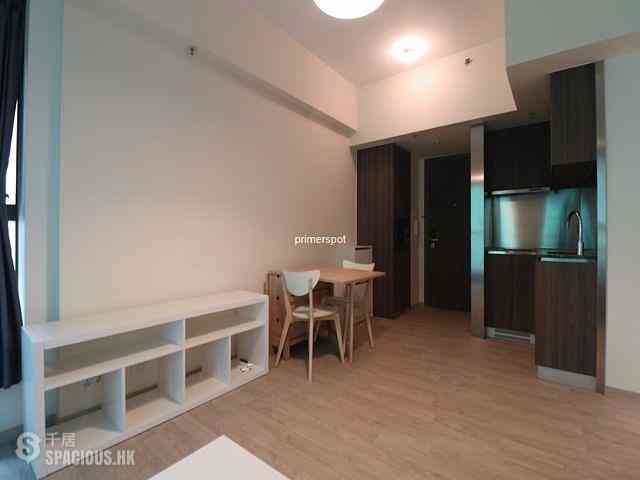 Mid Levels Central - 10, Mosque Street 02