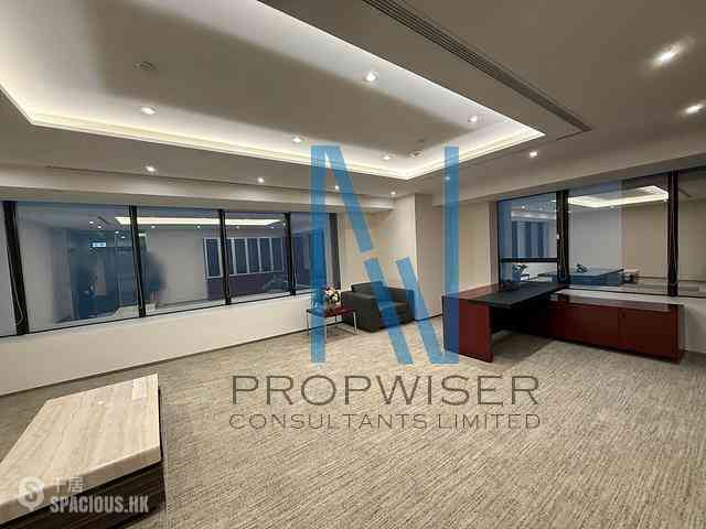 Wan Chai - Great Eagle Centre 05