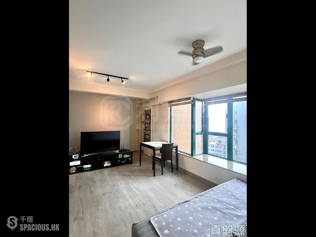 Causeway Bay - The Grandeur 01