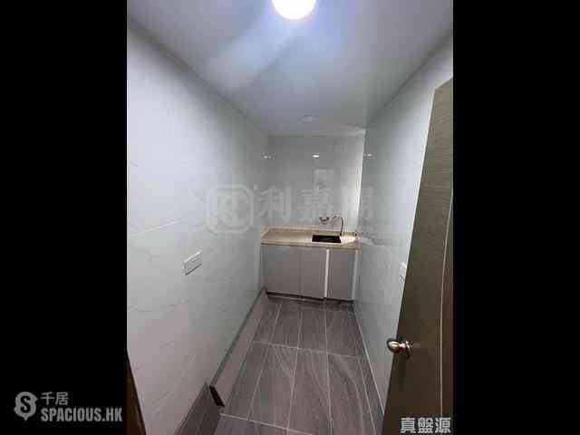 Wan Chai - Kelly House 02