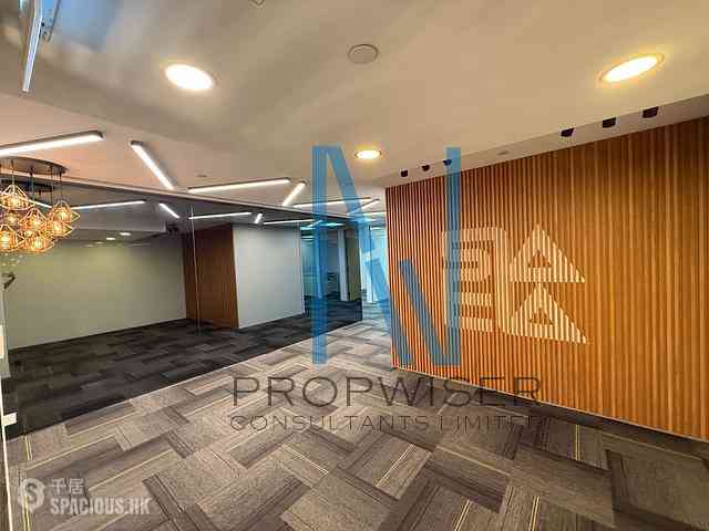 Wan Chai - Great Eagle Centre 13
