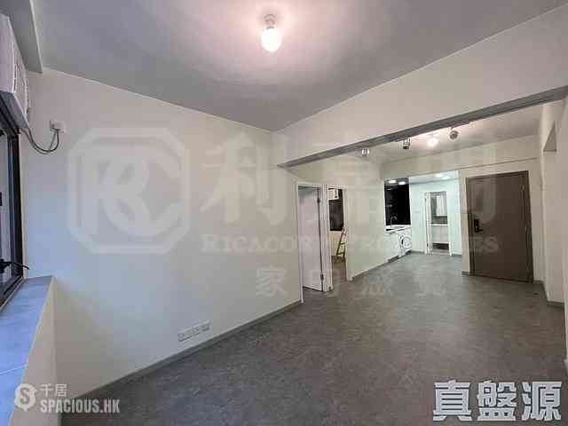 Causeway Bay - Island Building 02