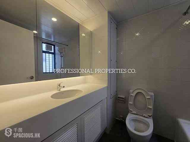 Pok Fu Lam - Pine Court 19