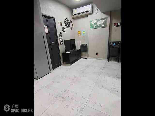 Wan Chai - Ko Wah Building(Go Wah Mansion) 04