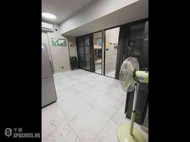Wan Chai - Ko Wah Building(Go Wah Mansion) 06