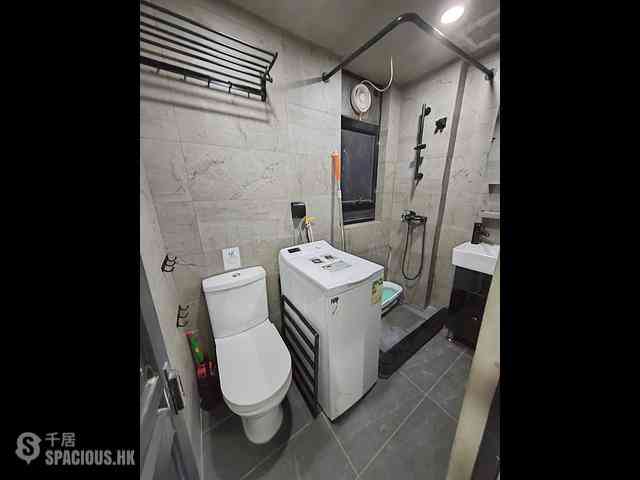Wan Chai - Ko Wah Building(Go Wah Mansion) 11