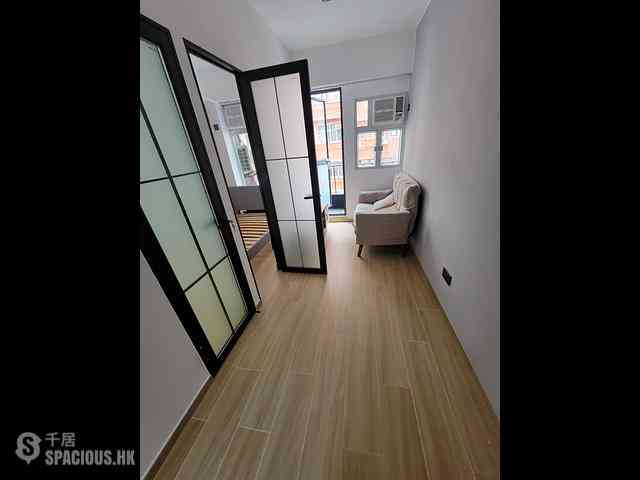Tsim Sha Tsui - 23A, Lock Road 01
